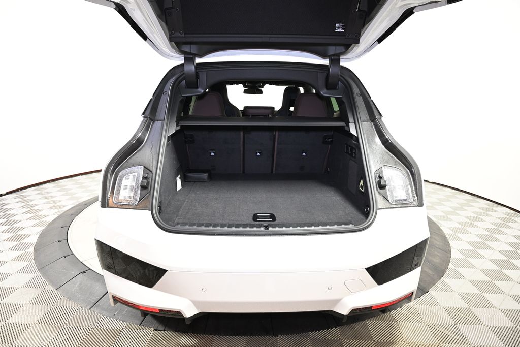 Thumbnail: 2025 BMW iX - 10