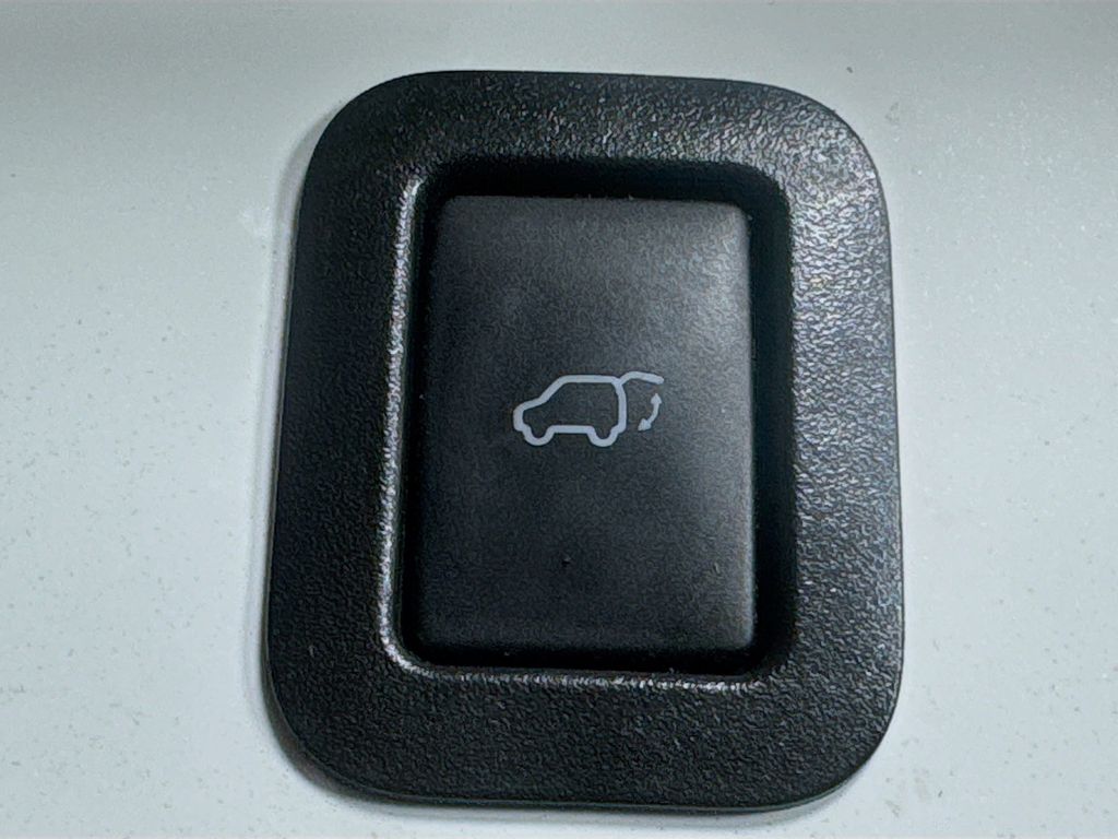 Used Car 2018 Toyota Highlander Hybrid  Limited For Sale Under $25,000 In Austin, Texas