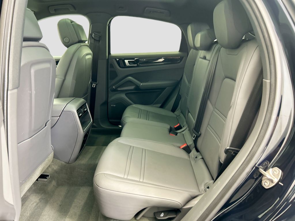 Thumbnail: 2022 Porsche  - 19