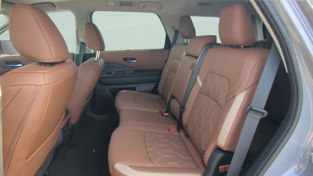 New 2026 Boulder Gray Pearl Nissan Platinum image 10