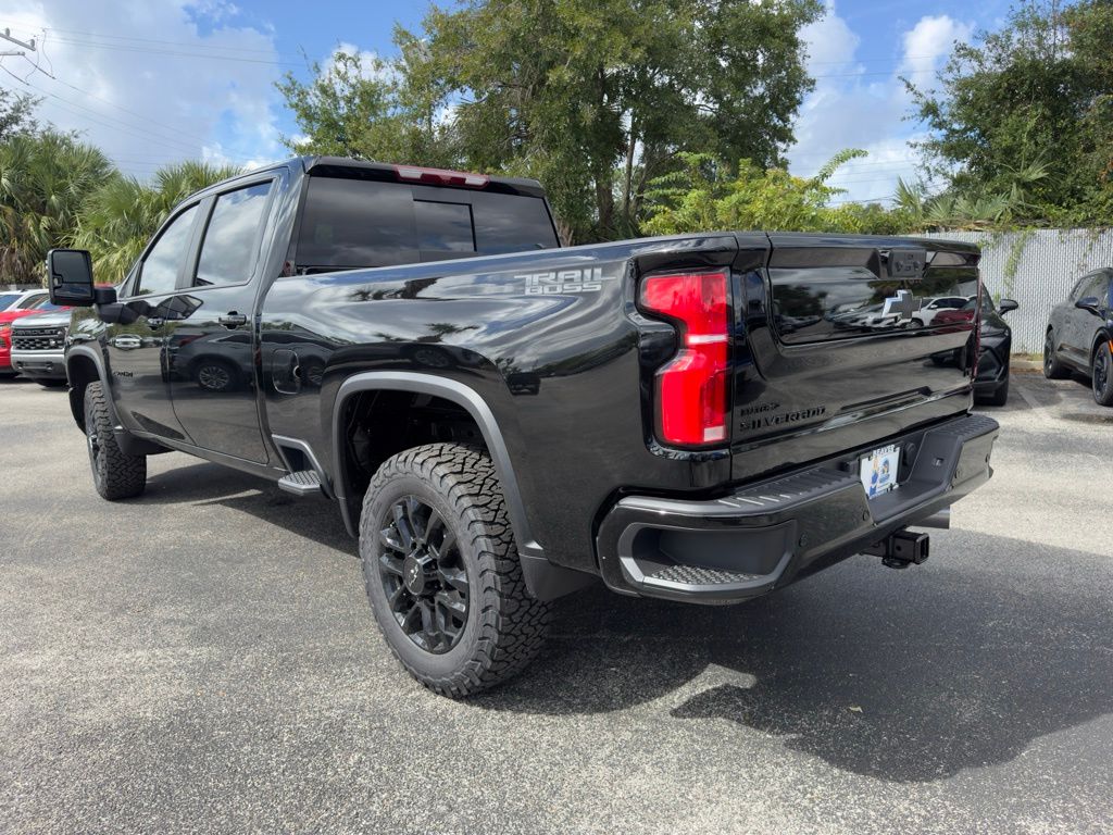 2025 Chevrolet Silverado 3500HD High Country 6