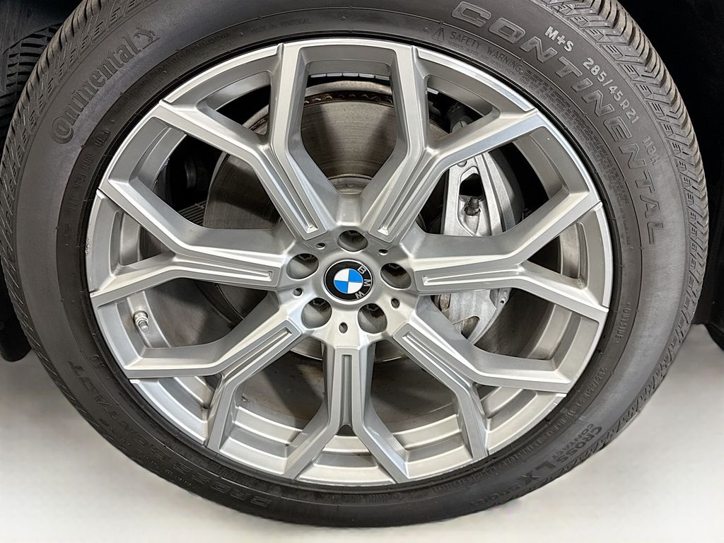 Thumbnail: 2023 BMW X7 - 32