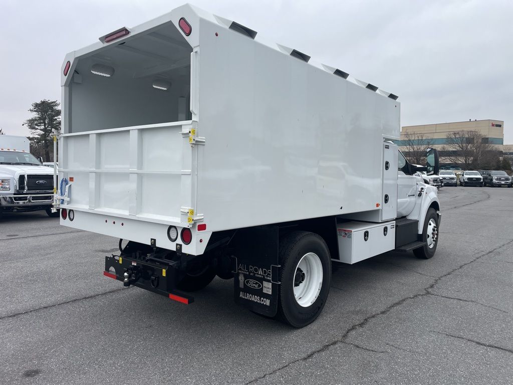 2025 Ford F-750 Diesel 