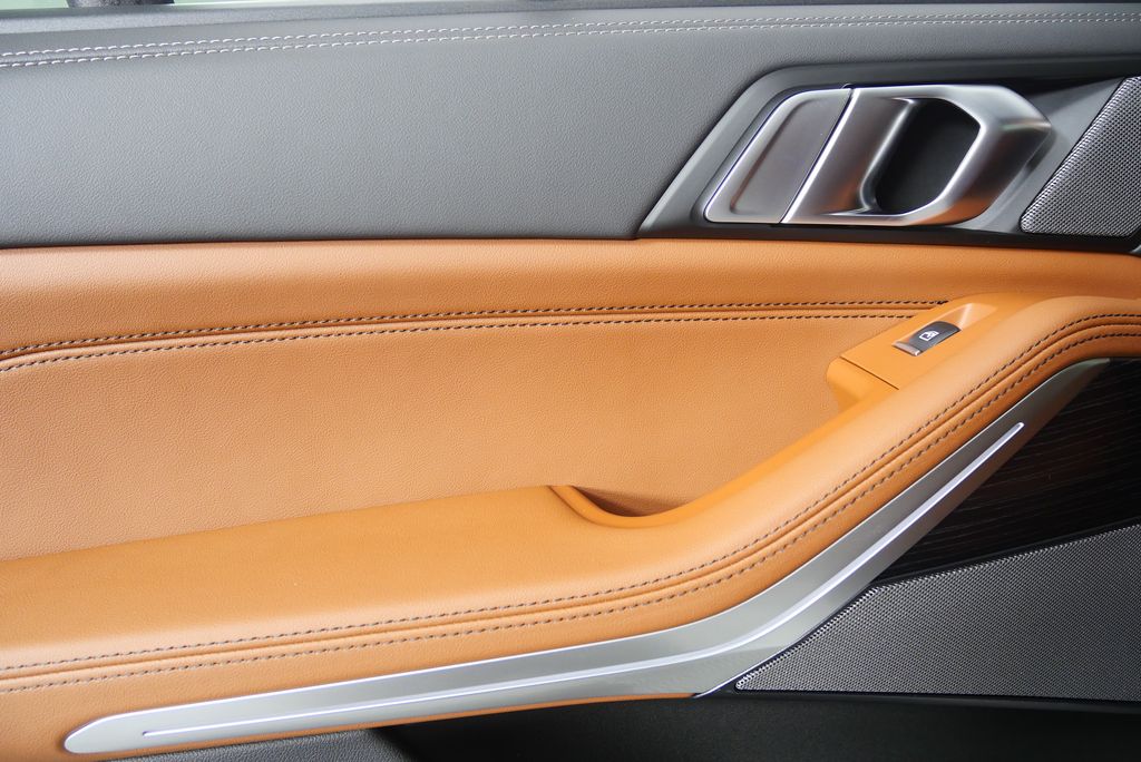 Thumbnail: 2026 BMW X5 - 14
