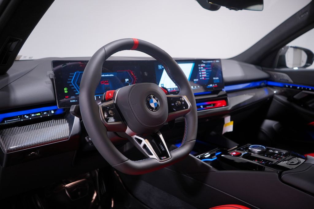 Thumbnail: 2026 BMW M5 - 6