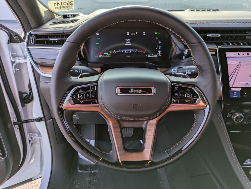 2025 Jeep Grand Cherokee Summit Reserve 4xe 11