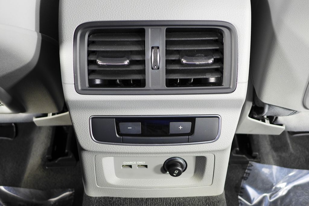 Thumbnail: 2022 Audi Q5 - 24