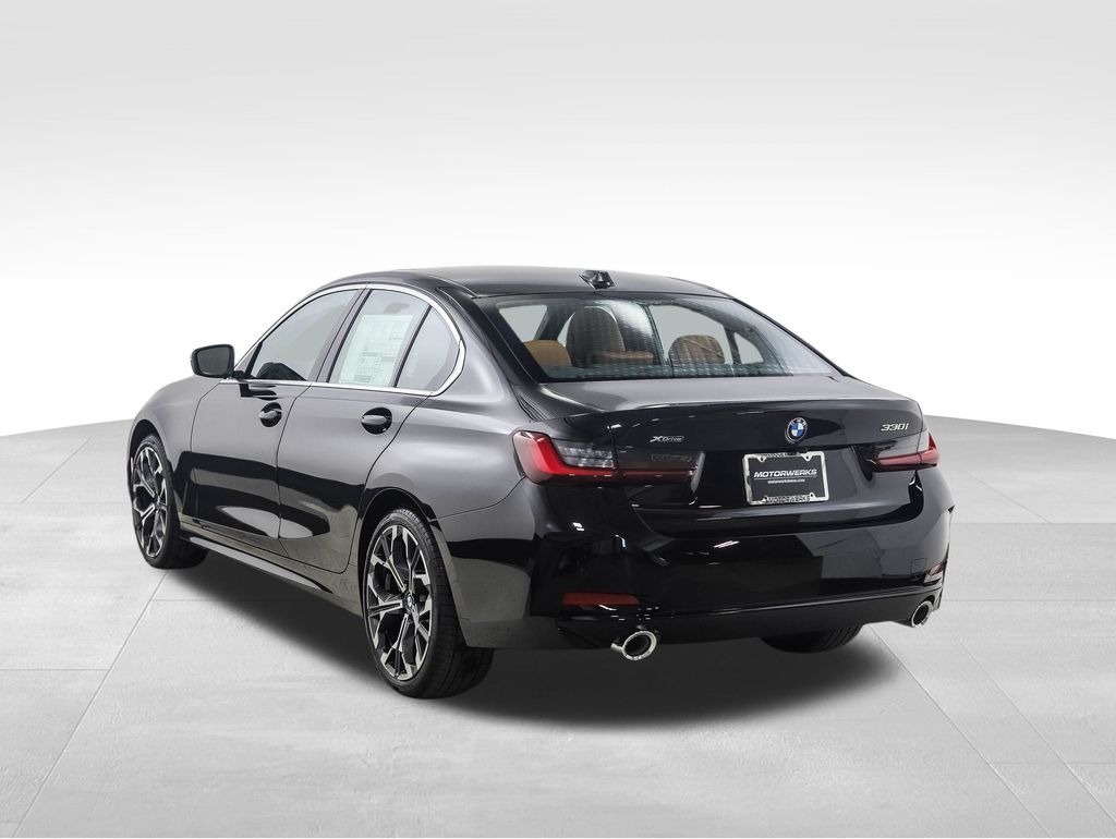 2025 BMW 3 Series 330i xDrive 3