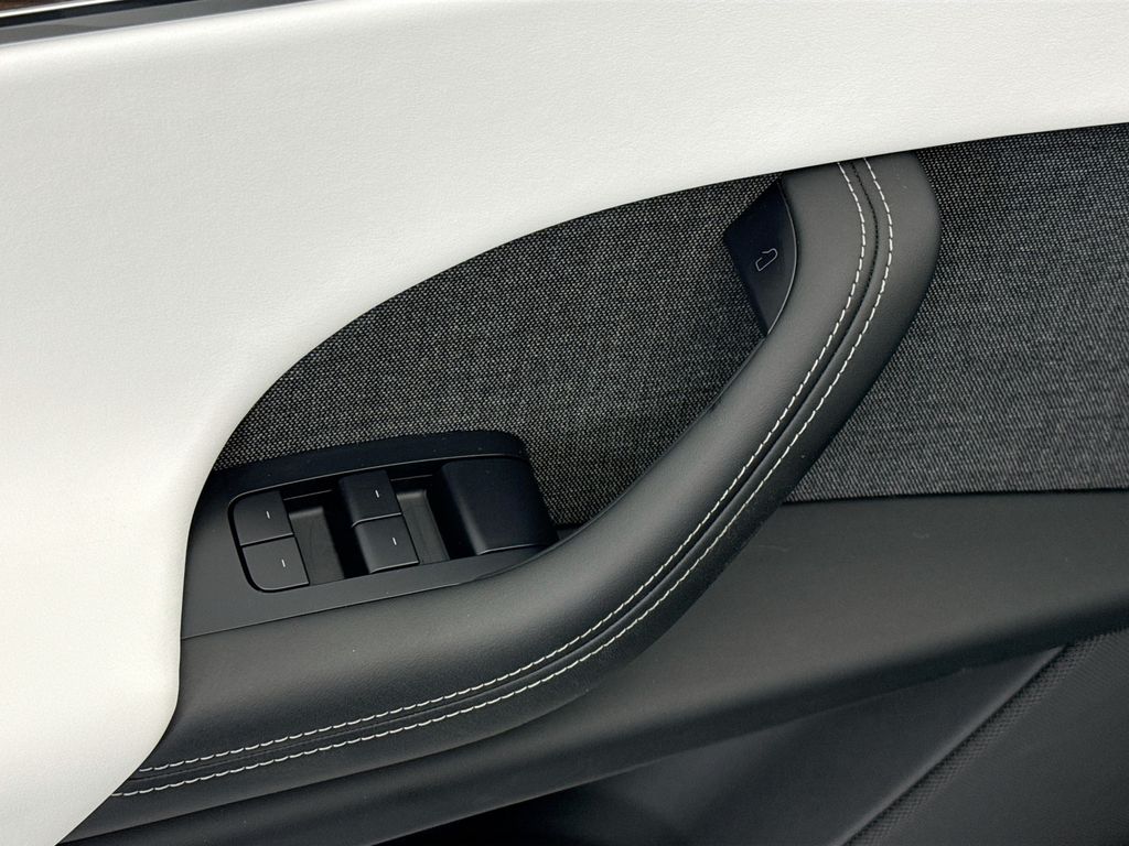 Thumbnail: 2023 Tesla Model X - 22