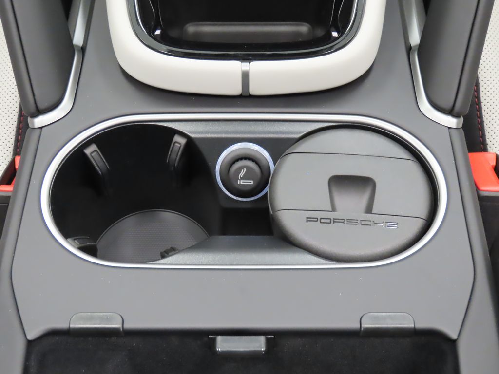 Thumbnail: 2025 Porsche Cayenne - 31