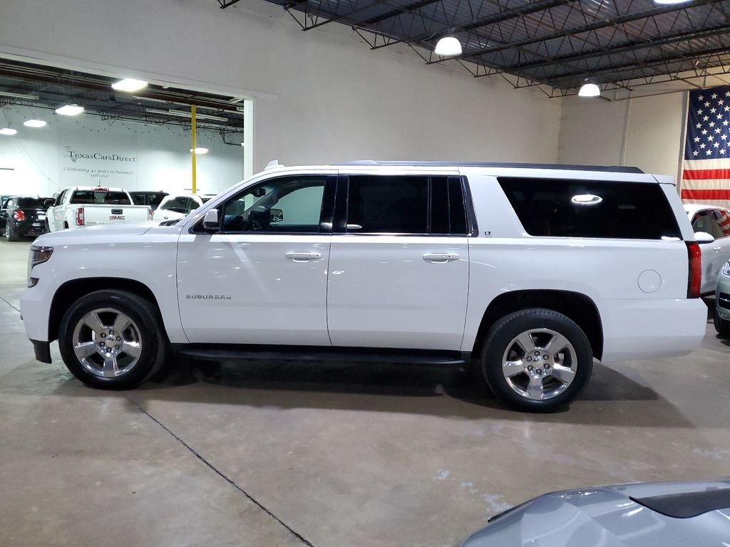 2017 Chevrolet Suburban LT 14