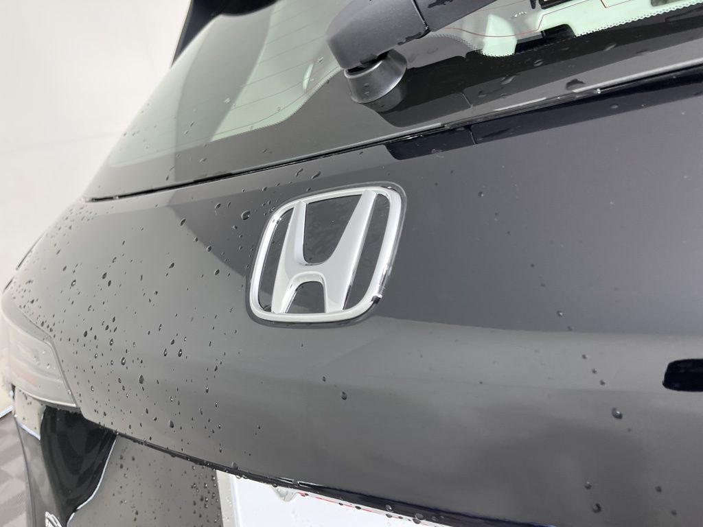 2025 Honda HR-V LX 9