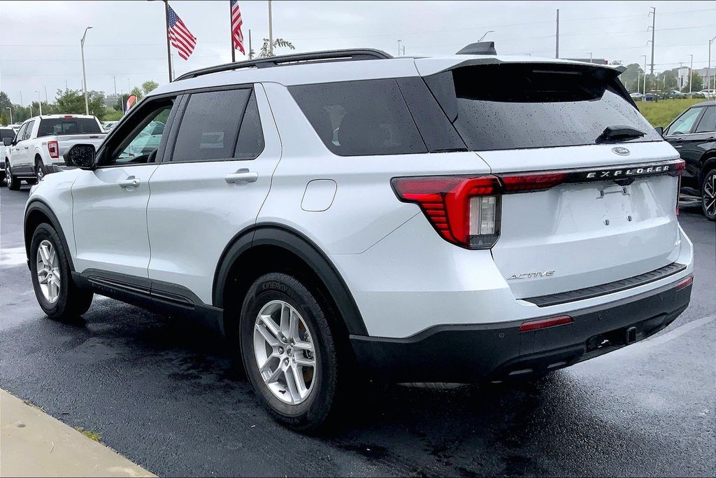Used 2026 Ford Explorer Active with VIN 1FMUK8DH2TGA69533 for sale in Kansas City