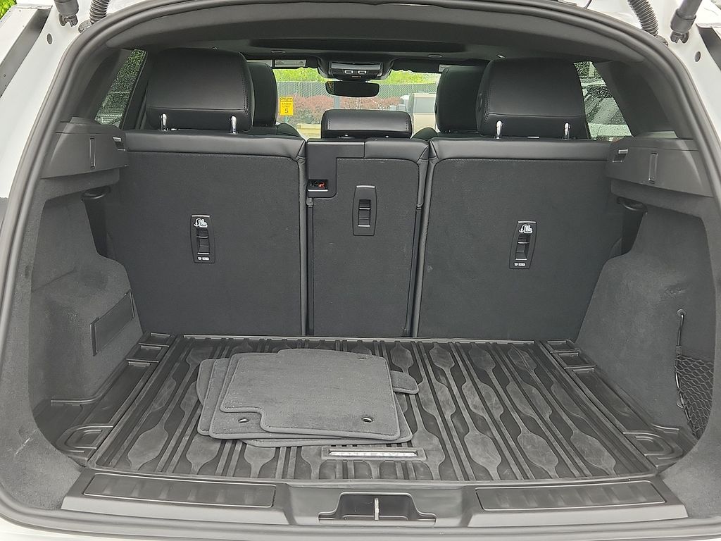 Thumbnail: 2024 Land Rover Range Rover Evoque - 29