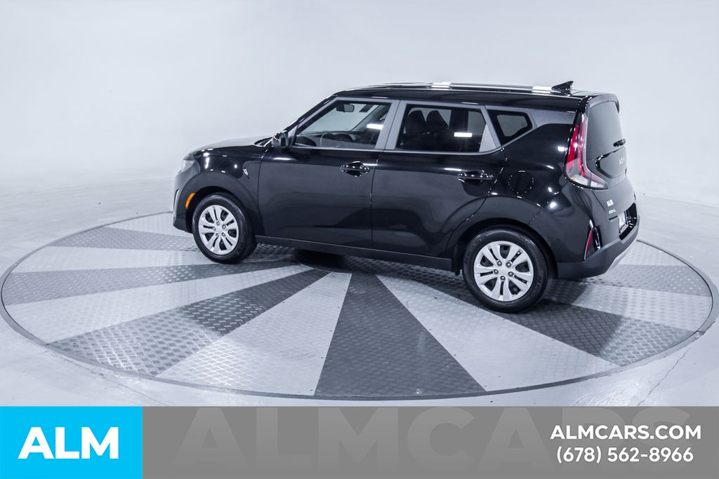 Used 2023 Black Kia LX image 5