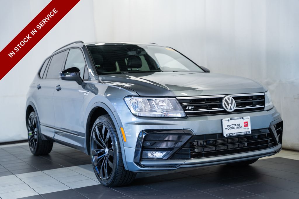Platinum Gray Metallic 2021 Volkswagen Tiguan SE R-Line Black FWD SUV / Crossover Front-Wheel Drive 8-Speed Automatic