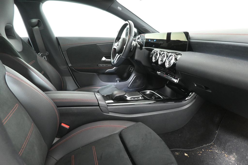 2023 Mercedes-Benz CLA 250 24