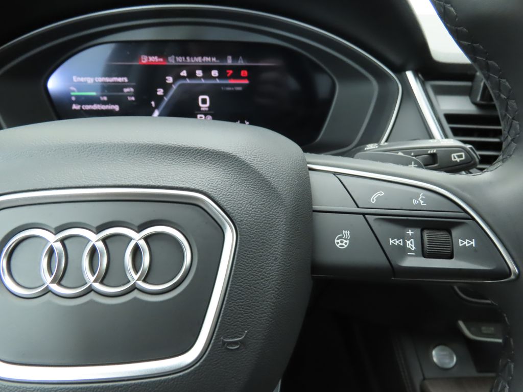 Thumbnail: 2023 Audi Q5 - 12