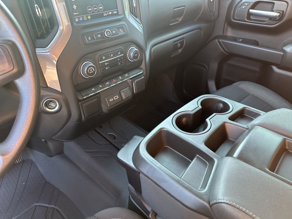 Used Car 2022 Chevrolet Silverado 1500  Custom For Sale Under $35,000 In Austin, Texas