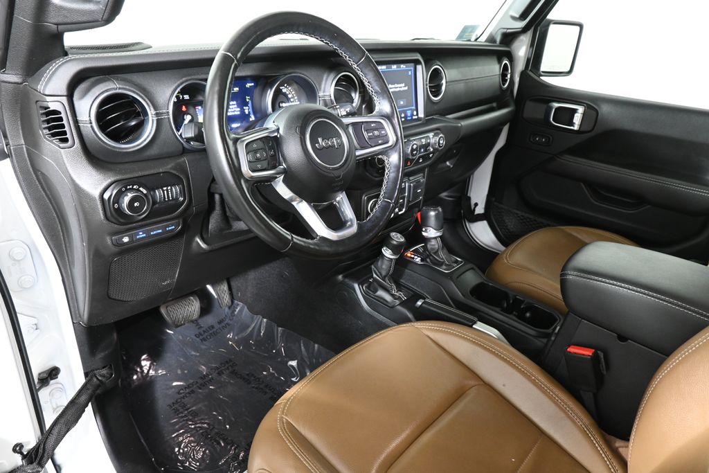 Thumbnail: 2021 Jeep Wrangler - 14