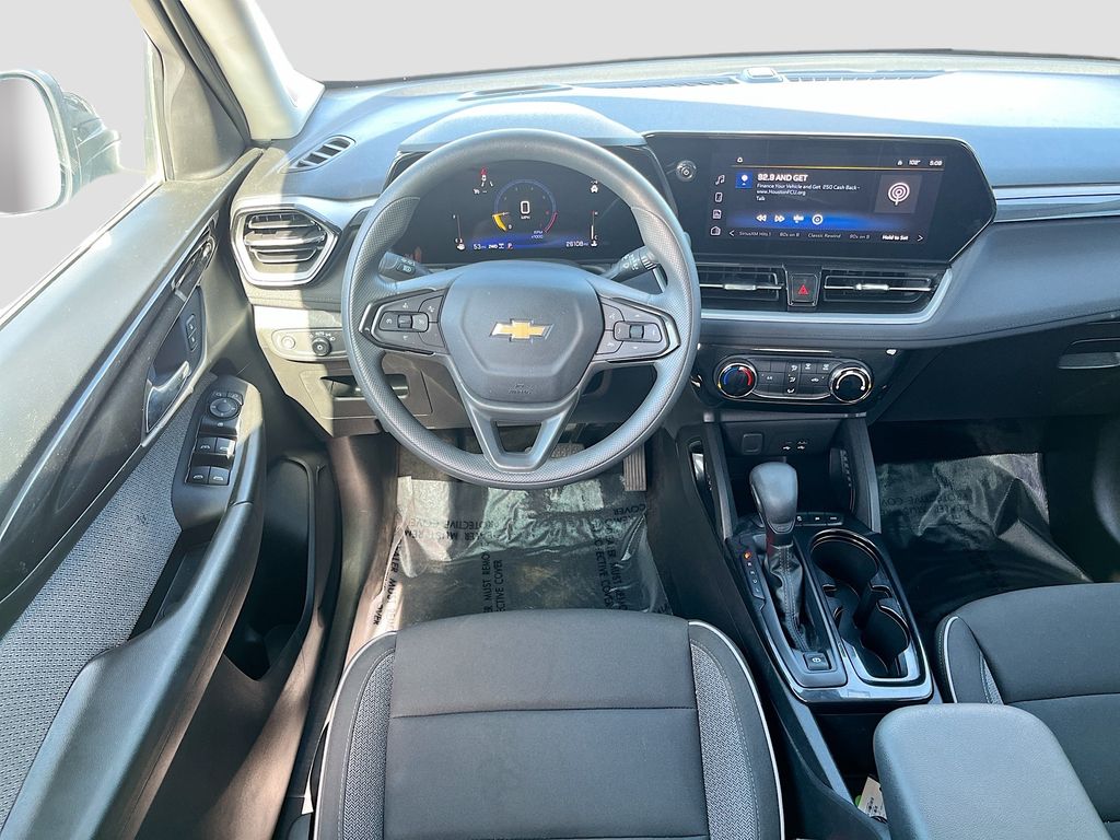 Used 2025 Black Chevrolet LT image 20