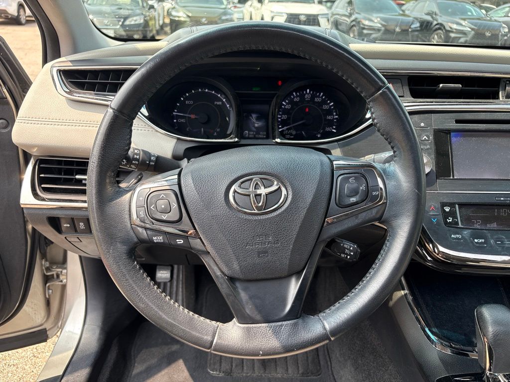 Thumbnail: 2014 Toyota Avalon - 13