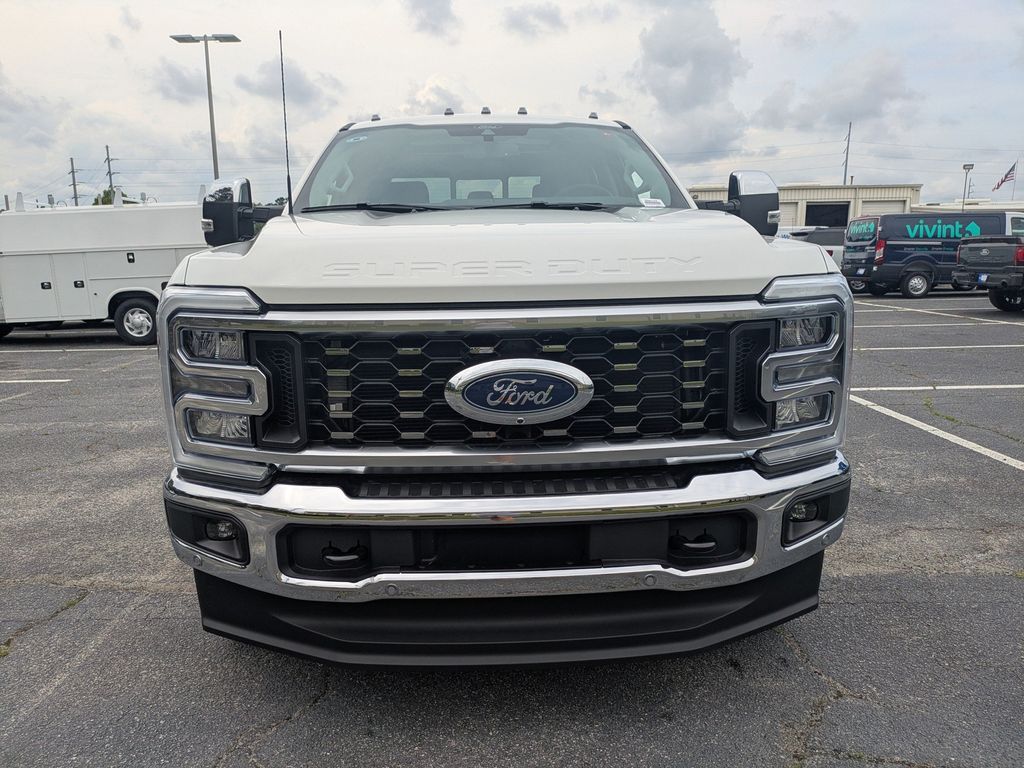 2026 Ford F-350 Super Duty LARIAT