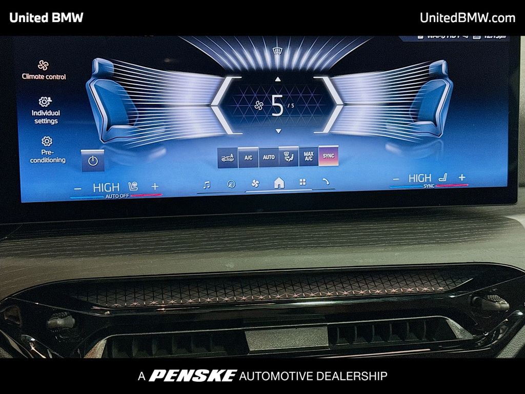 Thumbnail: 2025 BMW 3 Series - 11