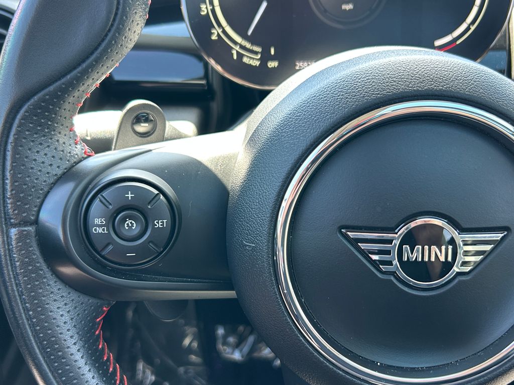 Thumbnail: 2021 MINI Cooper - 18