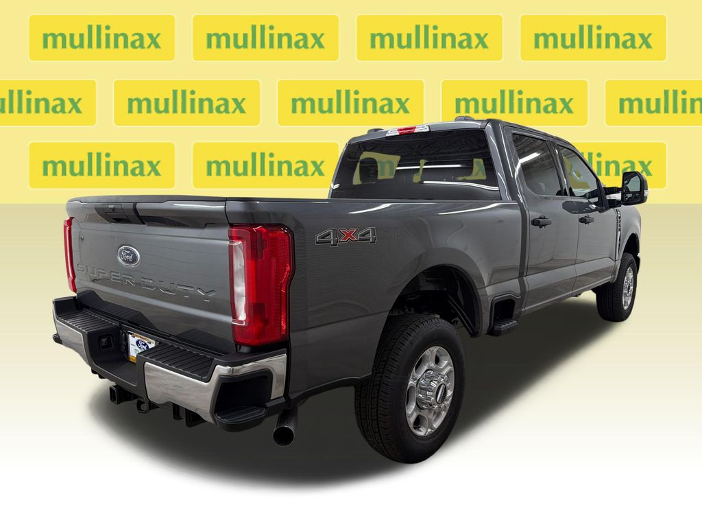 New 2026 Gray Ford XLT image 3