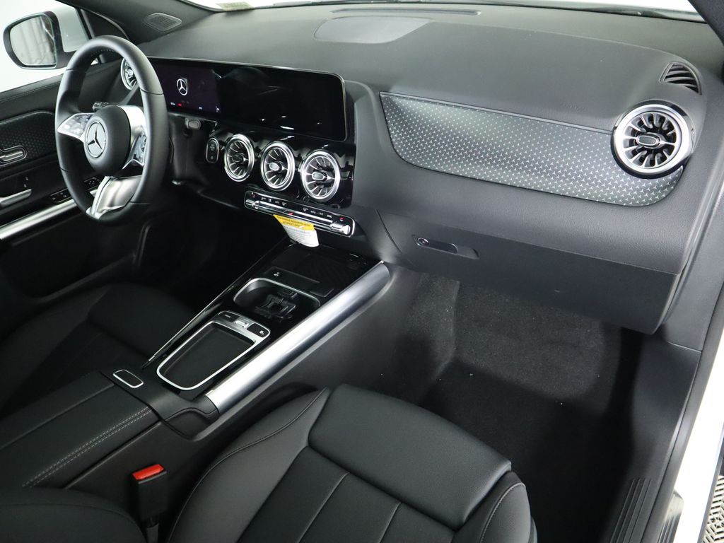 2025 Mercedes-Benz GLA 250 17