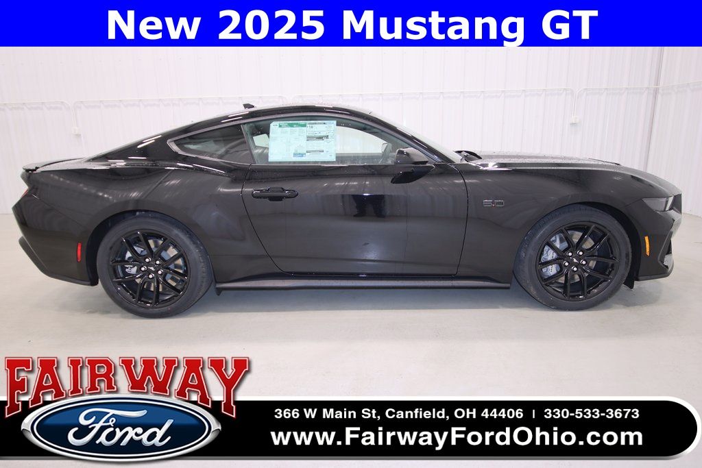 2025 Ford Mustang GT Fastback RWD