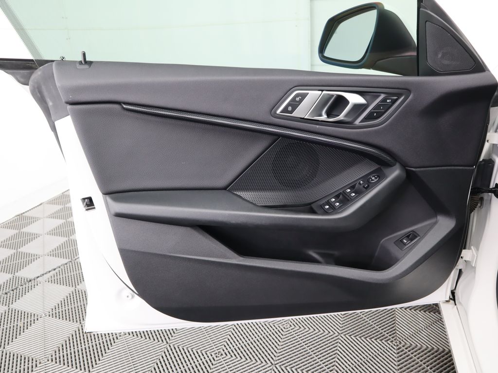 Thumbnail: 2022 BMW 2 Series - 25