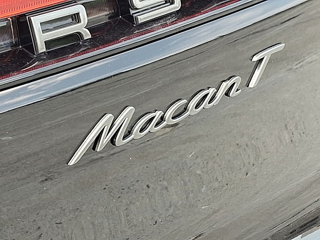 Thumbnail: 2025 Porsche Macan - 27