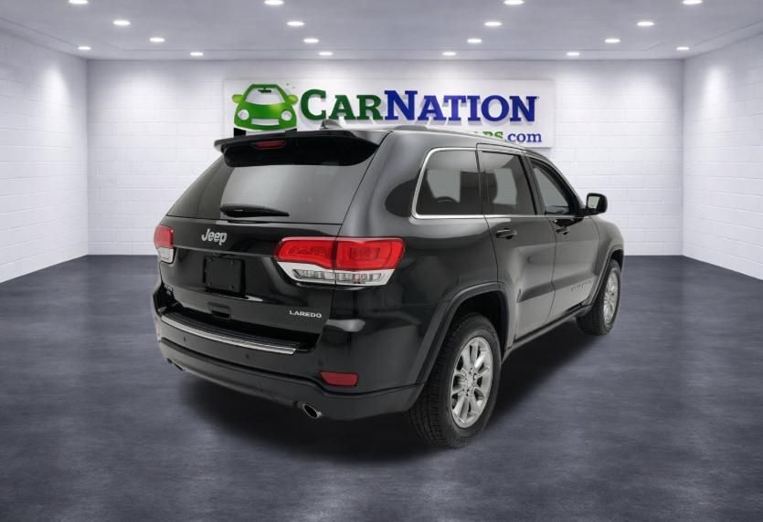2018 Jeep Grand Cherokee Laredo E - Image 4
