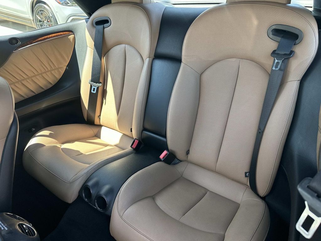 Thumbnail: 2009 Mercedes-Benz CLK - 32