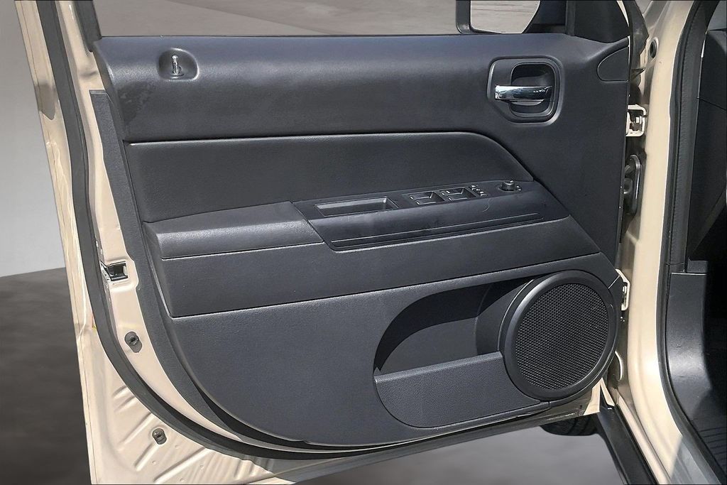 Used 2016 Jeep Patriot SUV