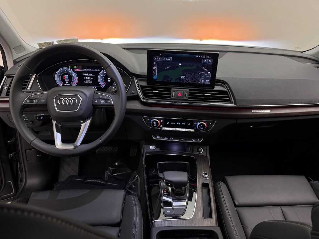 Thumbnail: 2025 Audi Q5 - 26