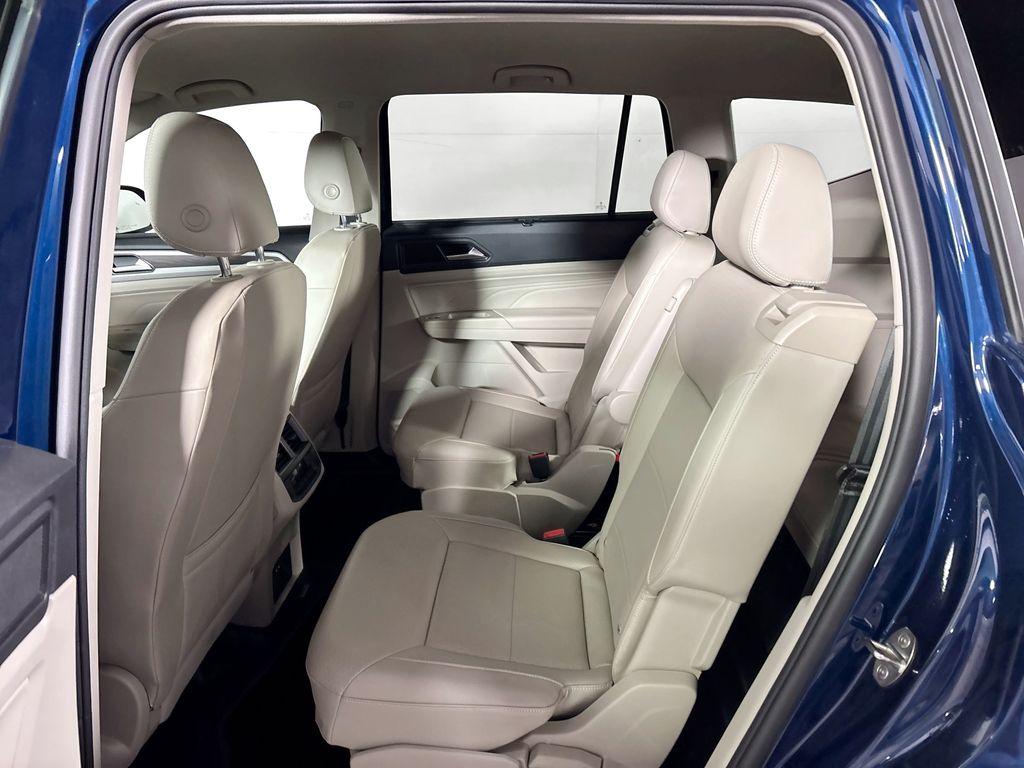 2021 Volkswagen Atlas 3.6L V6 SE w/Technology