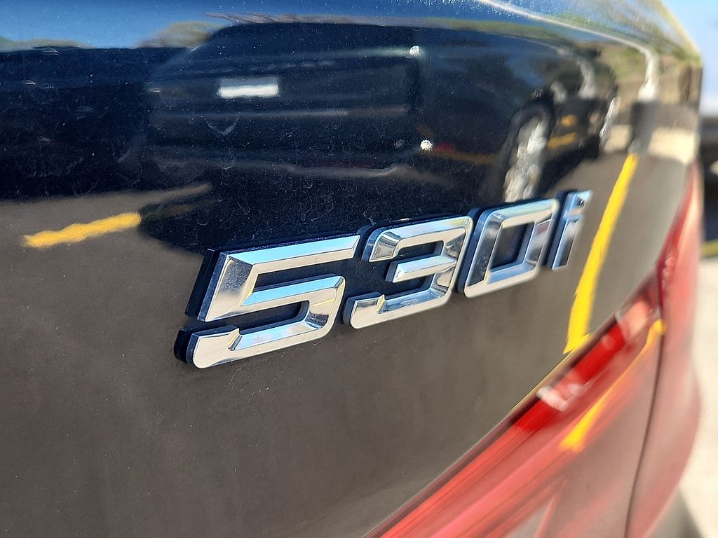 Thumbnail: 2017 BMW 5 Series - 30