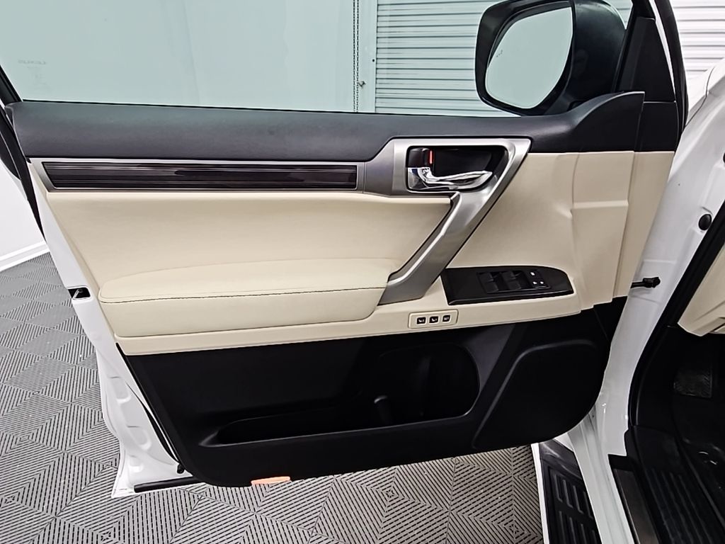 2022 Lexus GX GX photo