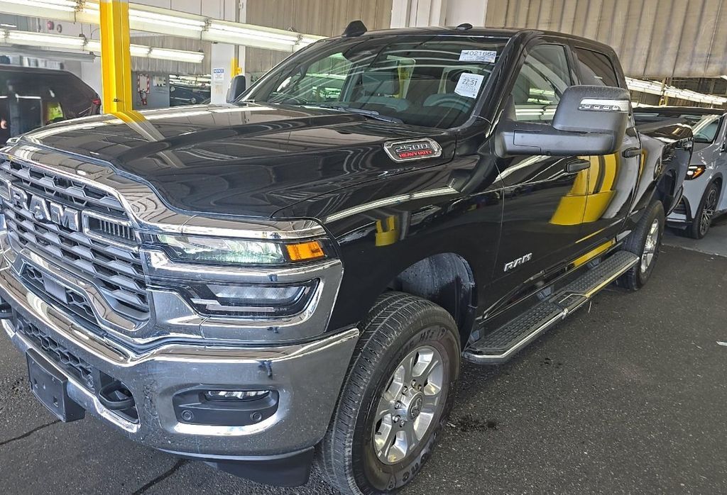 Diamond Black Crystal Pearlcoat 2026 RAM 2500 Pickup Truck Four-Wheel Drive 8-Speed Automatic