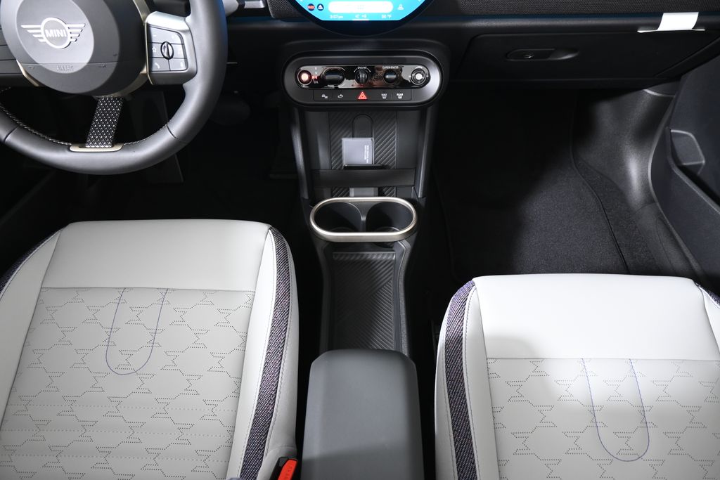 Thumbnail: 2026 MINI Cooper - 25