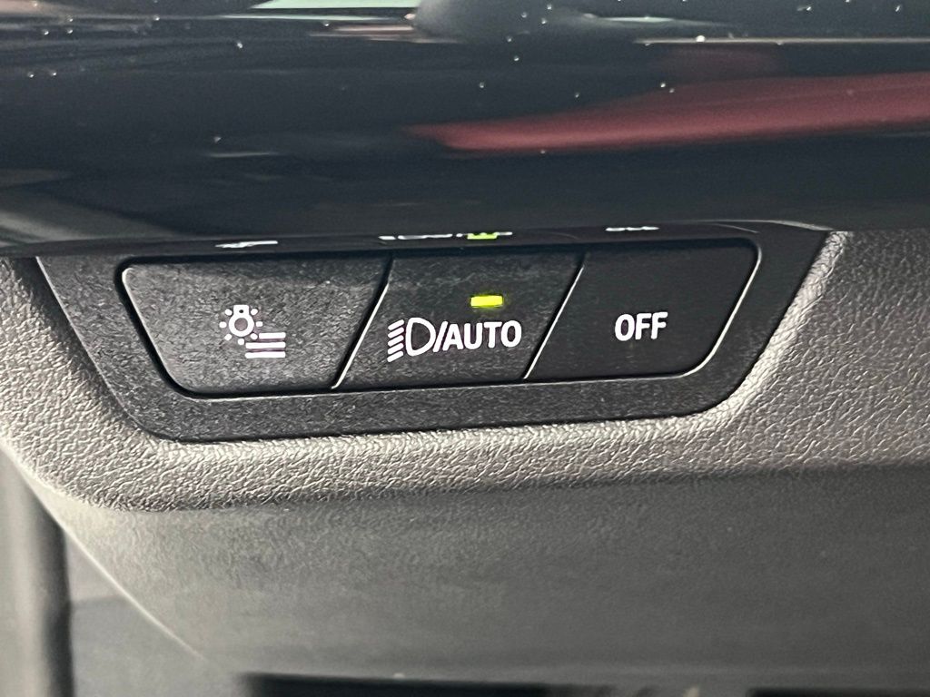 Thumbnail: 2025 BMW X1 - 19