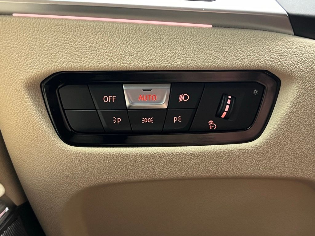 2023 BMW 3 Series 330i 21