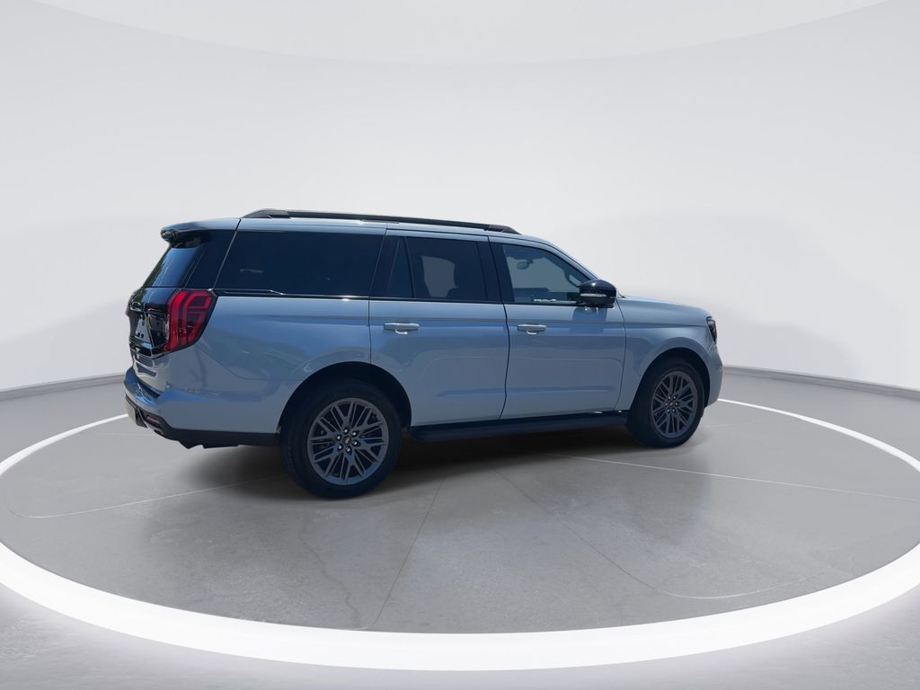 New 2026 Glacier Gray Metallic Tri-Coat Ford Platinum® image 2