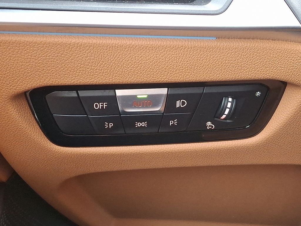 Thumbnail: 2023 BMW 3 Series - 24