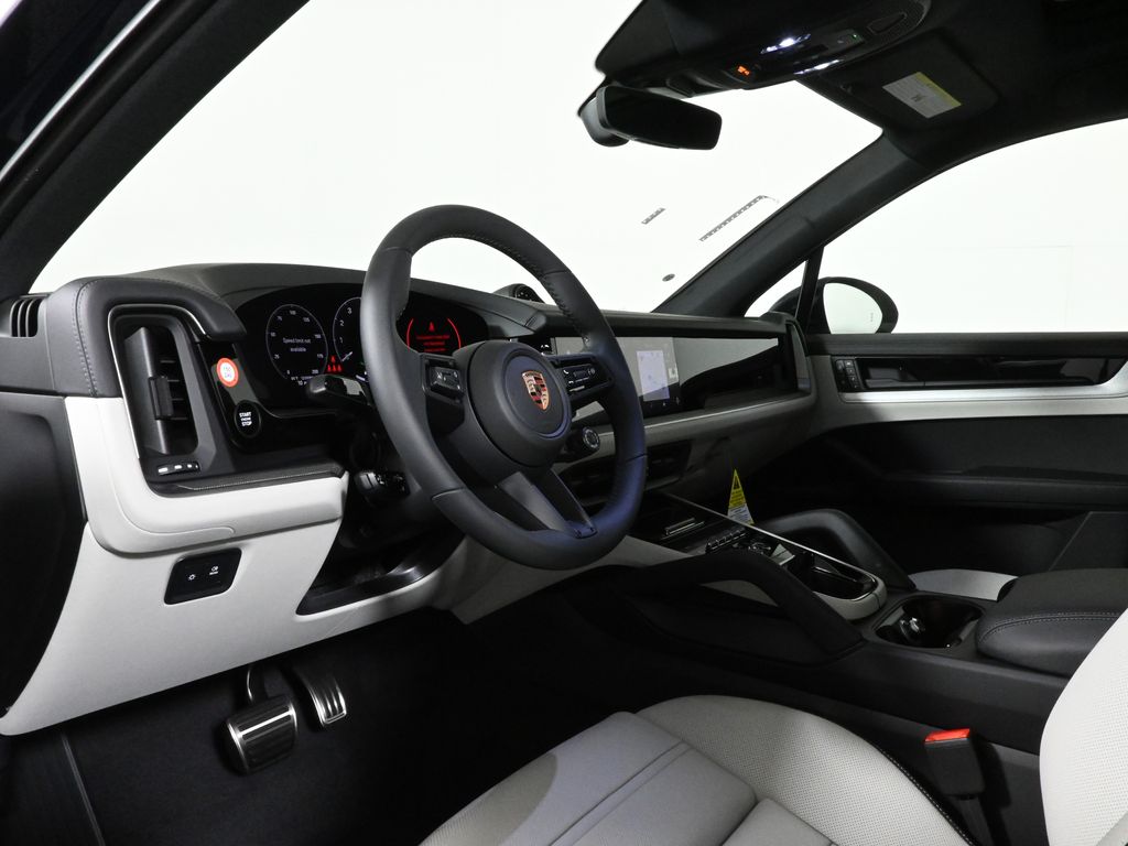 Thumbnail: 2026 Porsche Cayenne - 4