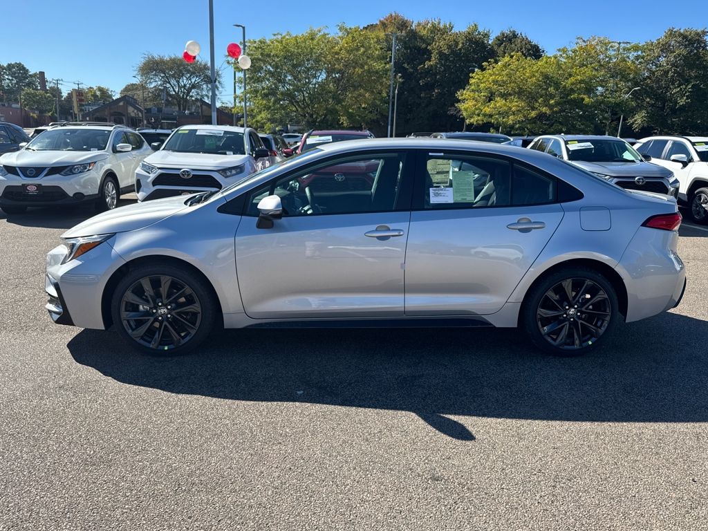 2026 Toyota Corolla SE photo 4