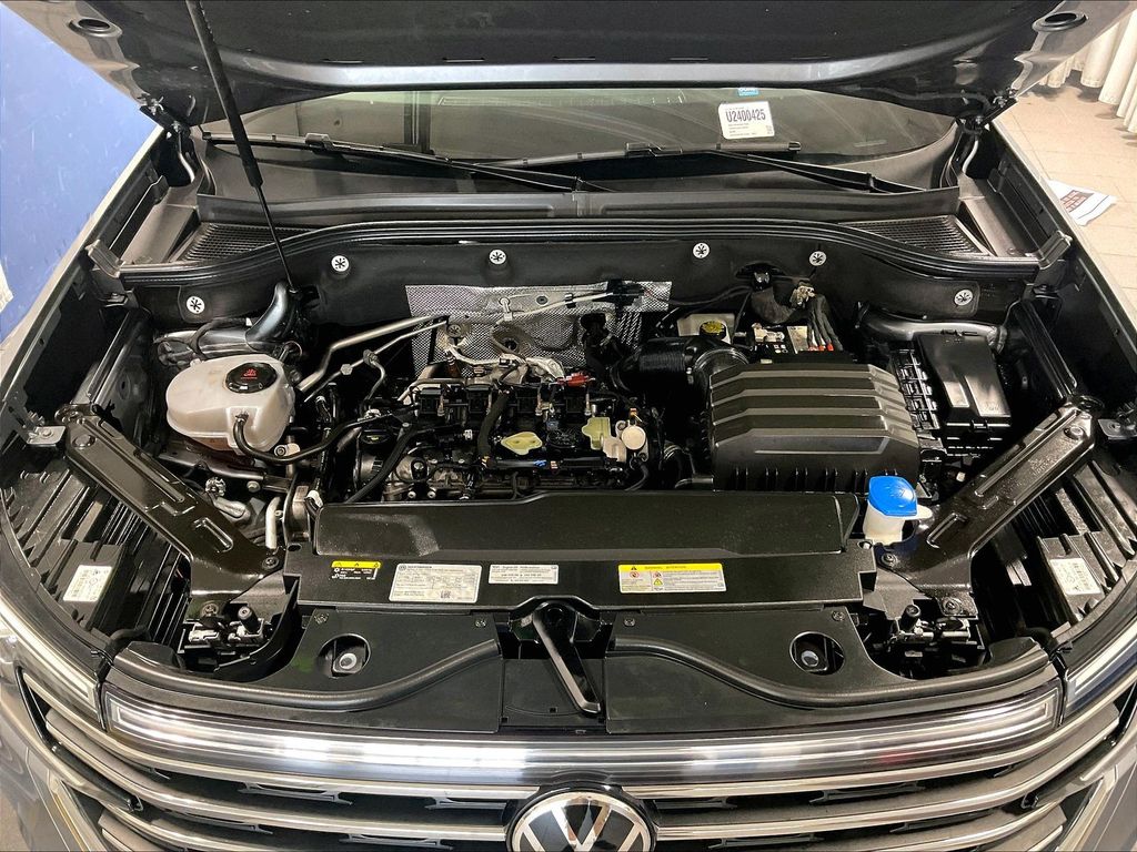 2024 Volkswagen Atlas — photo 30